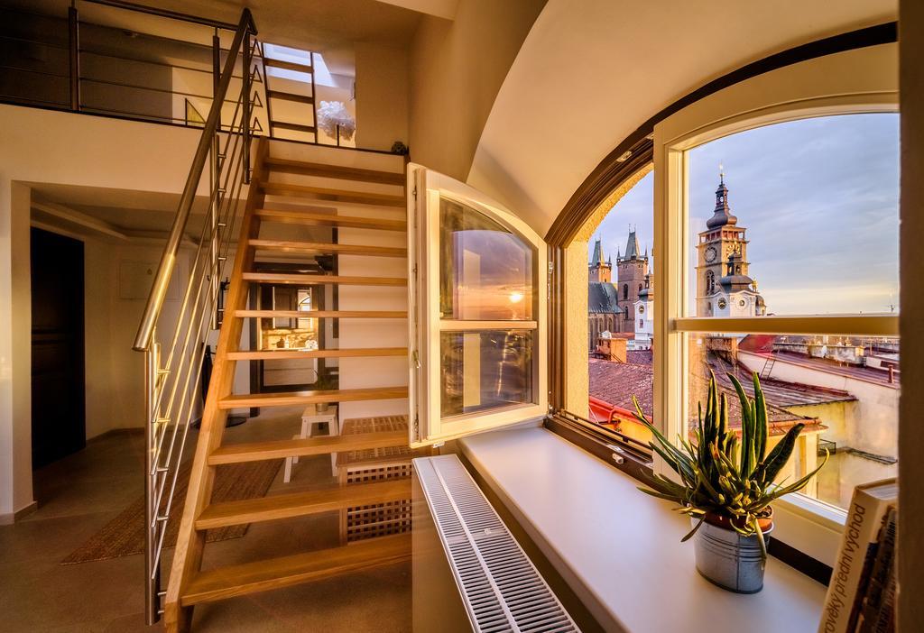Rooftop Triplex Apartment In Centre ฮราเดตสคราโลเว ภายนอก รูปภาพ